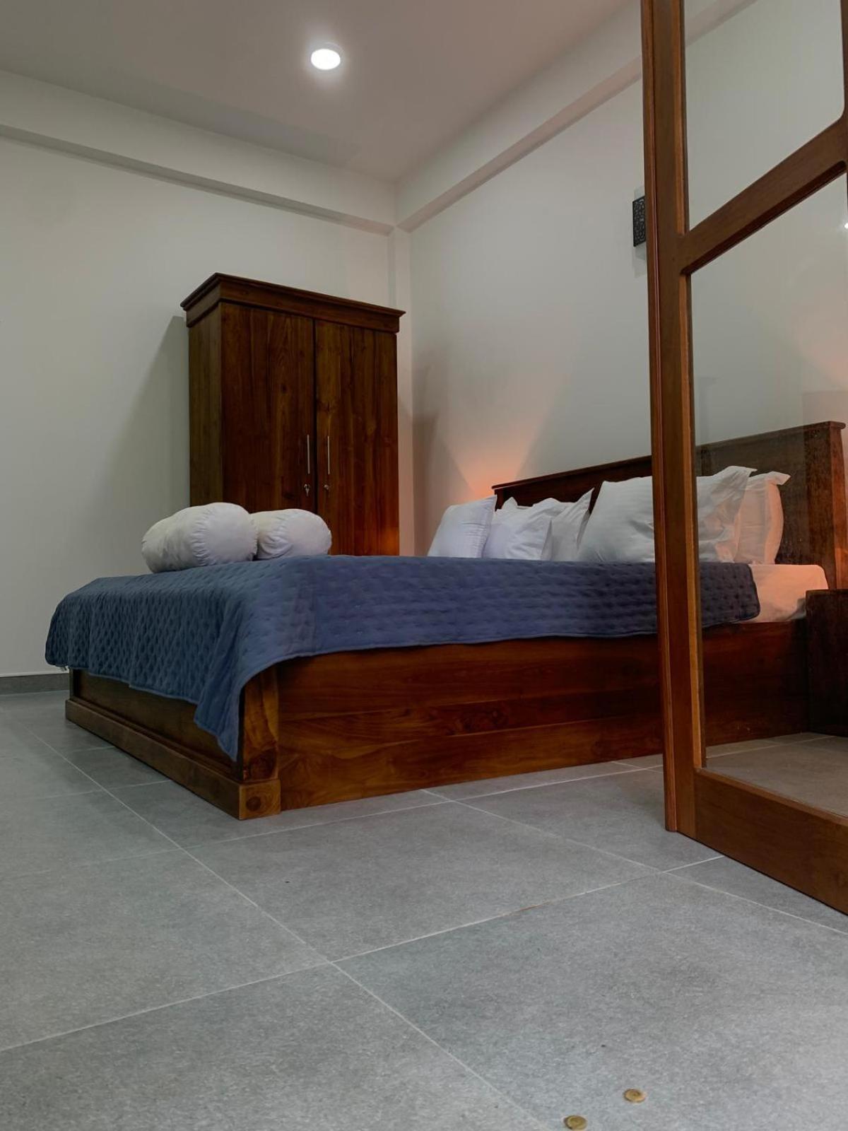 Sebastian Transit Villa With Free Shuttle Service To Airport Kotugoda المظهر الخارجي الصورة